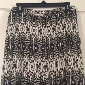 Wide leg pants by Versona